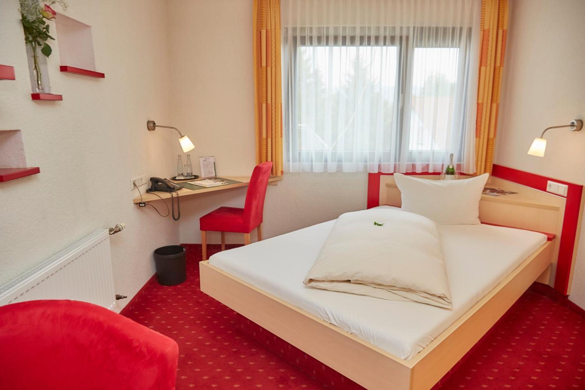 Flair Hotel Landgasthof Roger Löwenstein Eksteriør billede