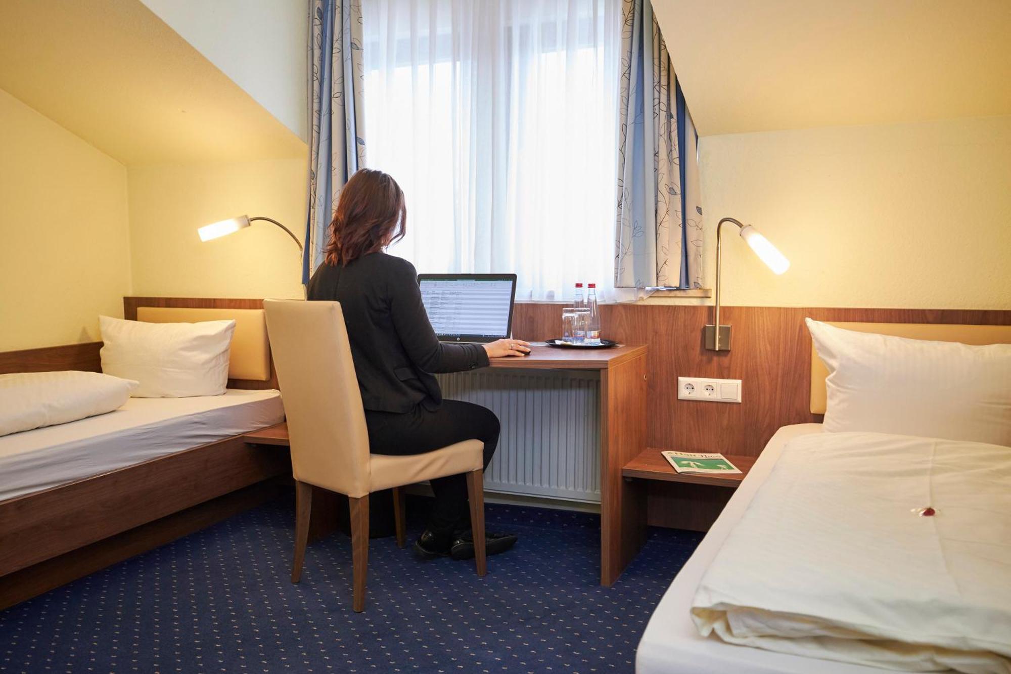 Flair Hotel Landgasthof Roger Löwenstein Eksteriør billede