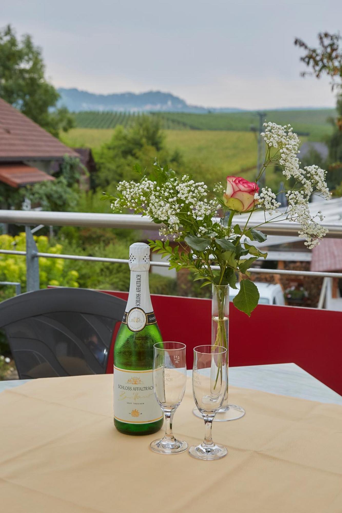 Flair Hotel Landgasthof Roger Löwenstein Eksteriør billede